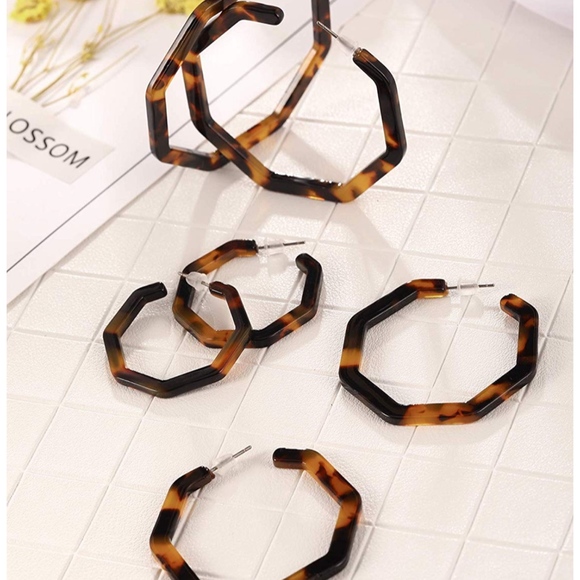 BaubleBar Jewelry - 2/$20 BOGO BaubleBar Style Tortoise Hoop Earrings